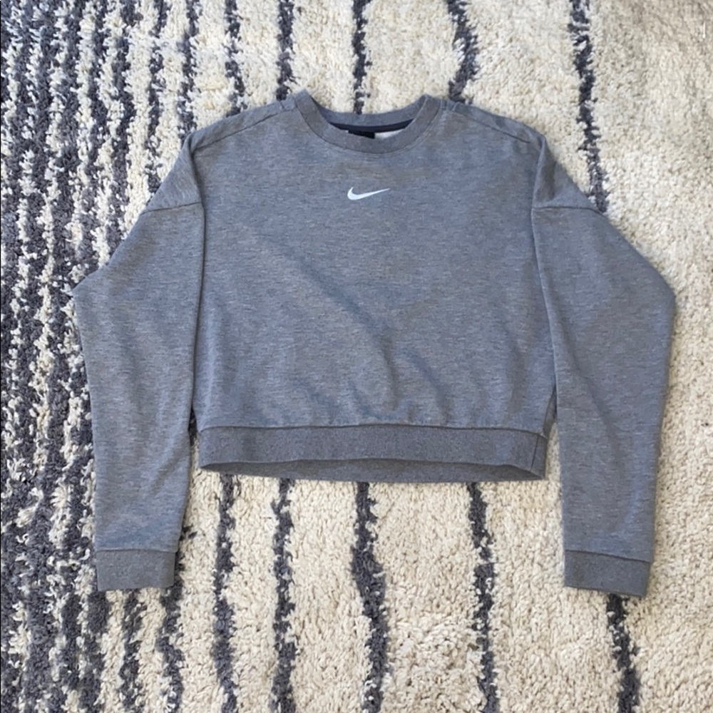 Nike Crop Sweater